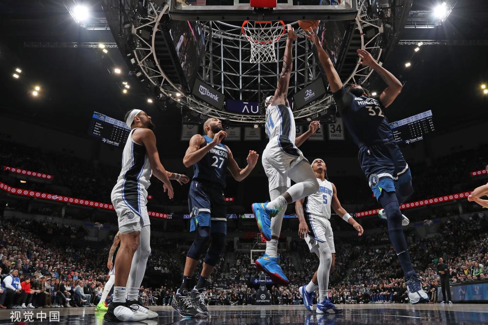 裁判判罚的 裁判判罚的